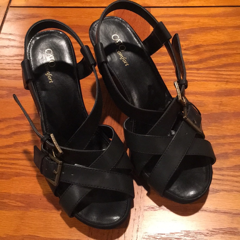 Ladies Wedge Sandals 👠